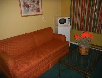 Howard Johnson By Wyndham Phoenix Airport/Downtown Area 2*,