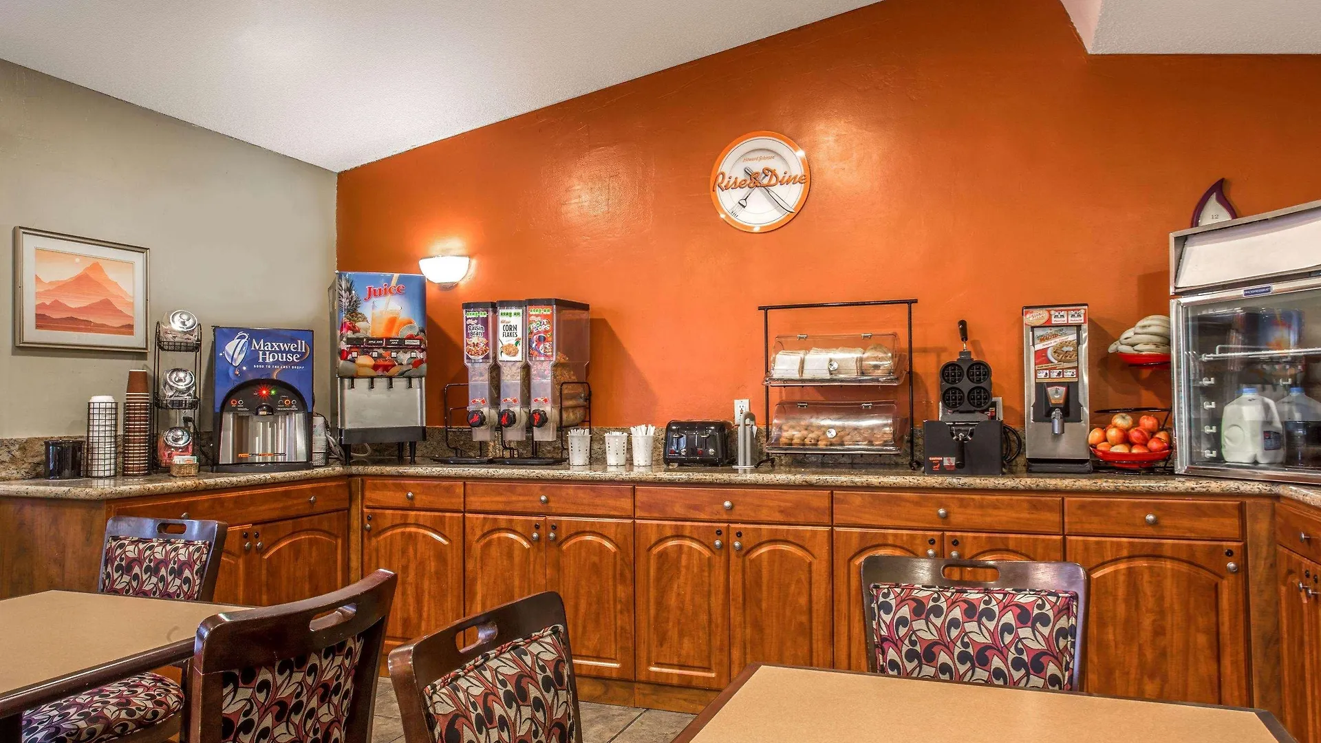 Howard Johnson By Wyndham Phoenix Airport/Downtown Area Hotel
