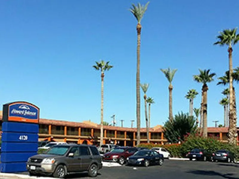Howard Johnson By Wyndham Phoenix Airport/Downtown Area